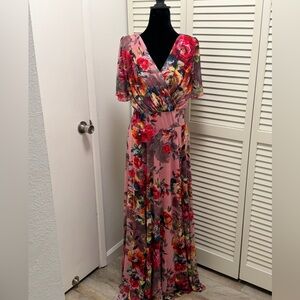 Scarlett Vibrant Floral Maxi Dress